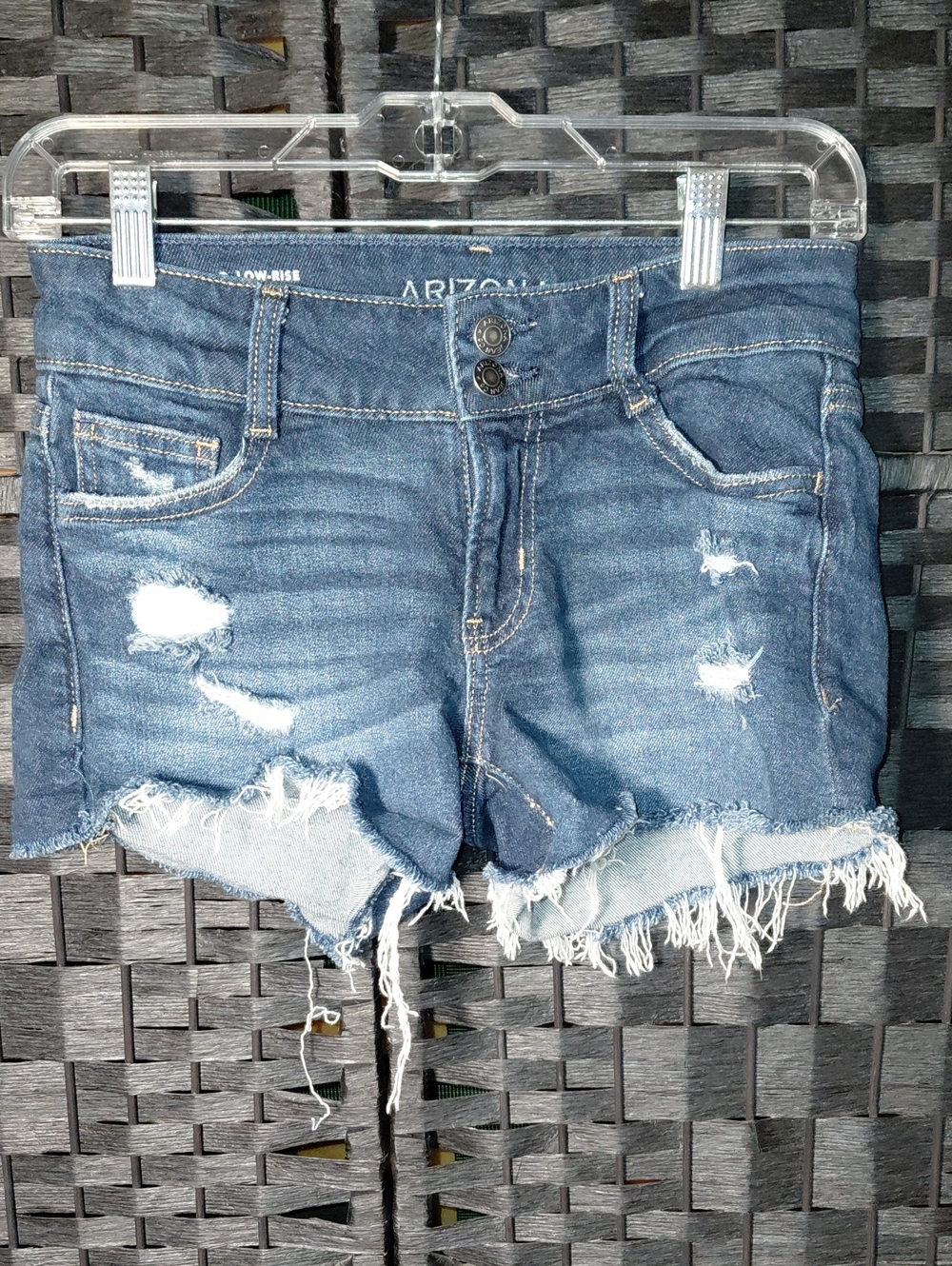 Arizona Jean Co. Size 0 Low Rise Short 2.5" Insteam Juinor